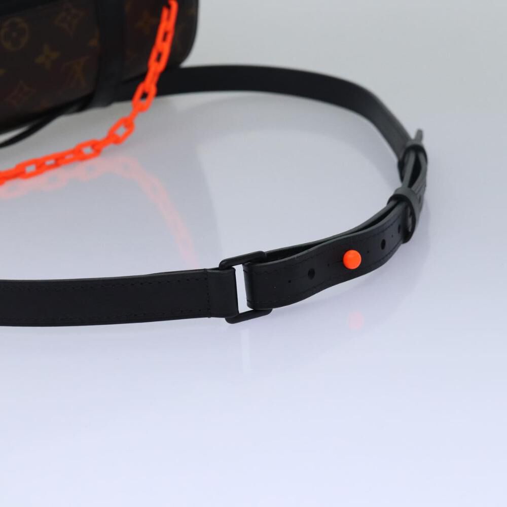 Louis Vuitton Shoulder Bags