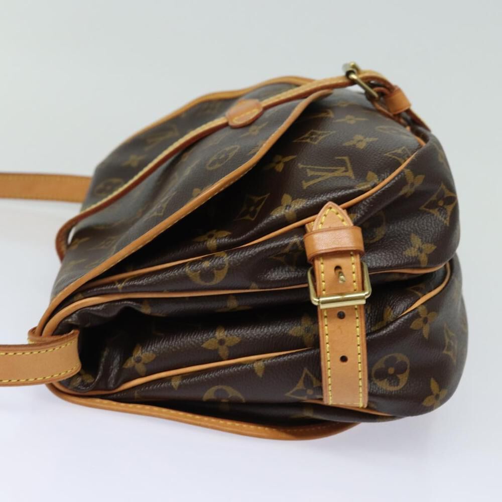 Louis Vuitton Saumur