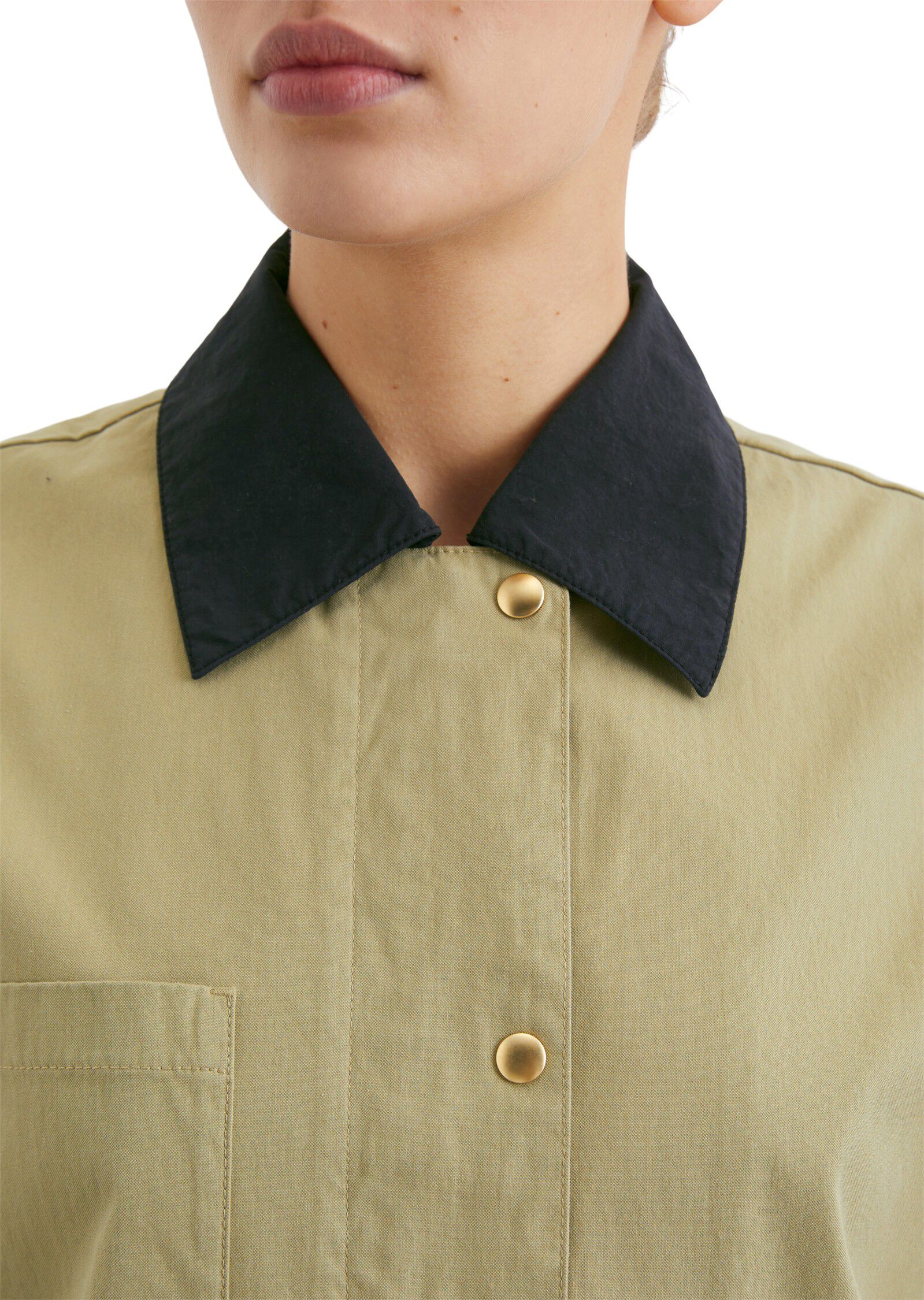 Canvas overshirt, patched pockets,