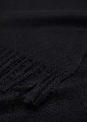 Fringed edge scarf