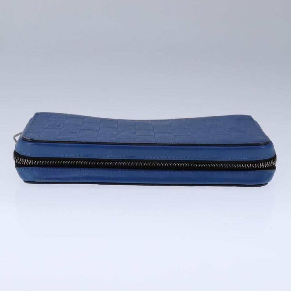 Louis Vuitton Clutch