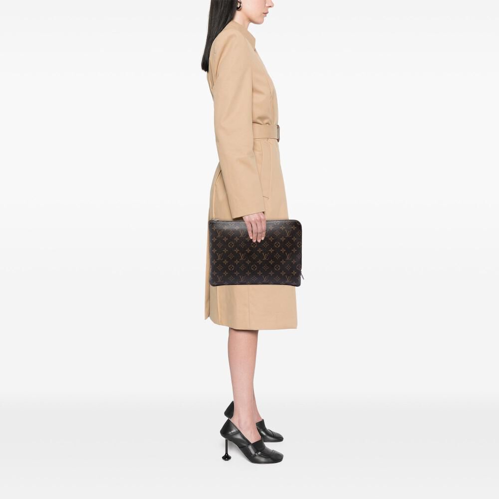 Louis Vuitton Clutch