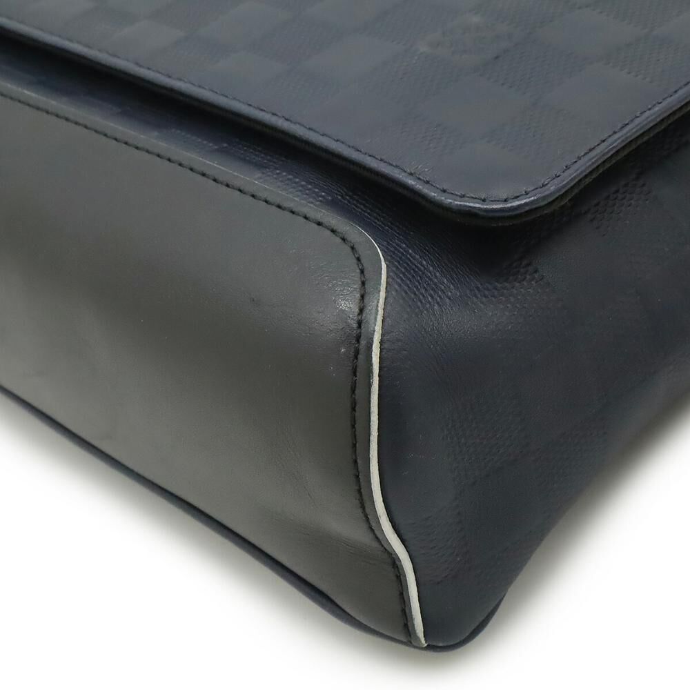 Louis Vuitton District