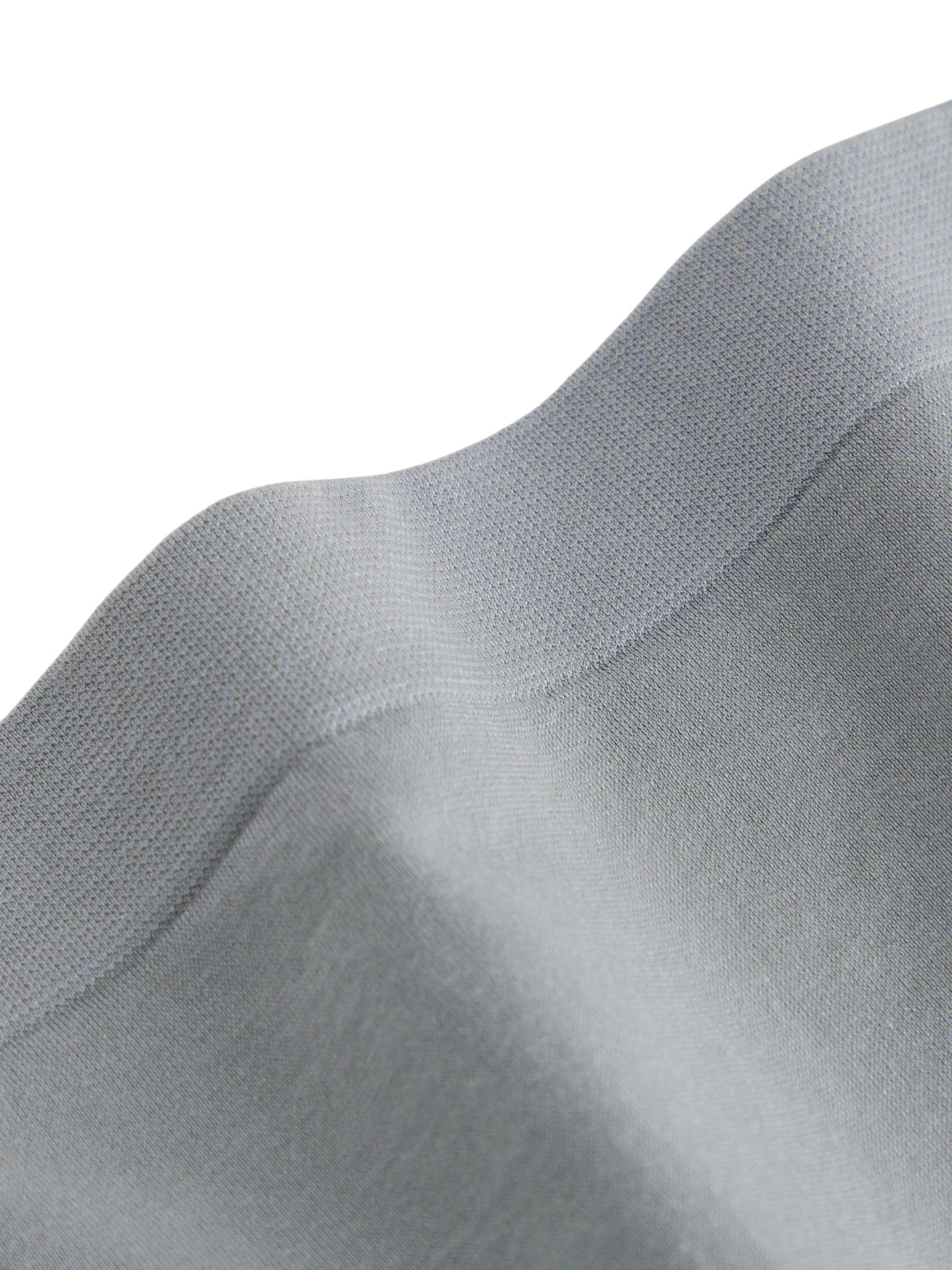 Mjuka, stretchiga trosor med h&ouml;g m