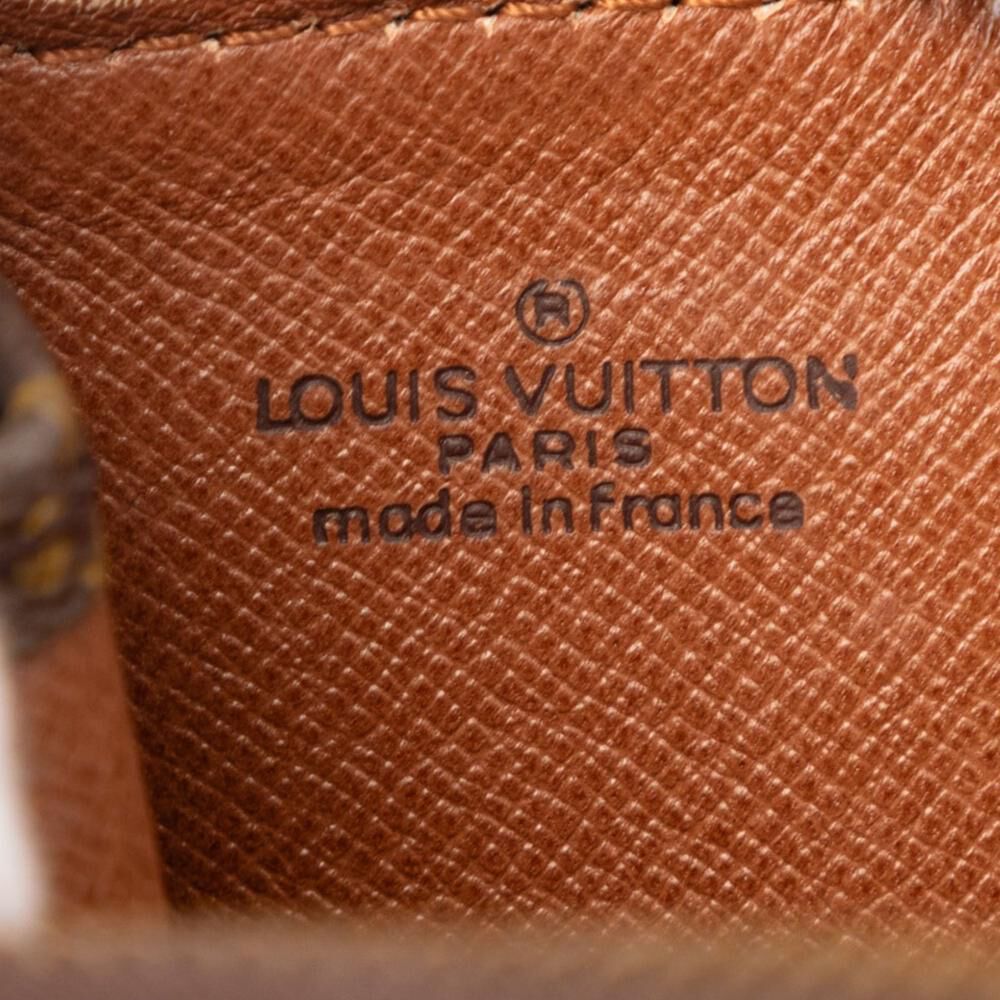 Louis Vuitton Poche Documents