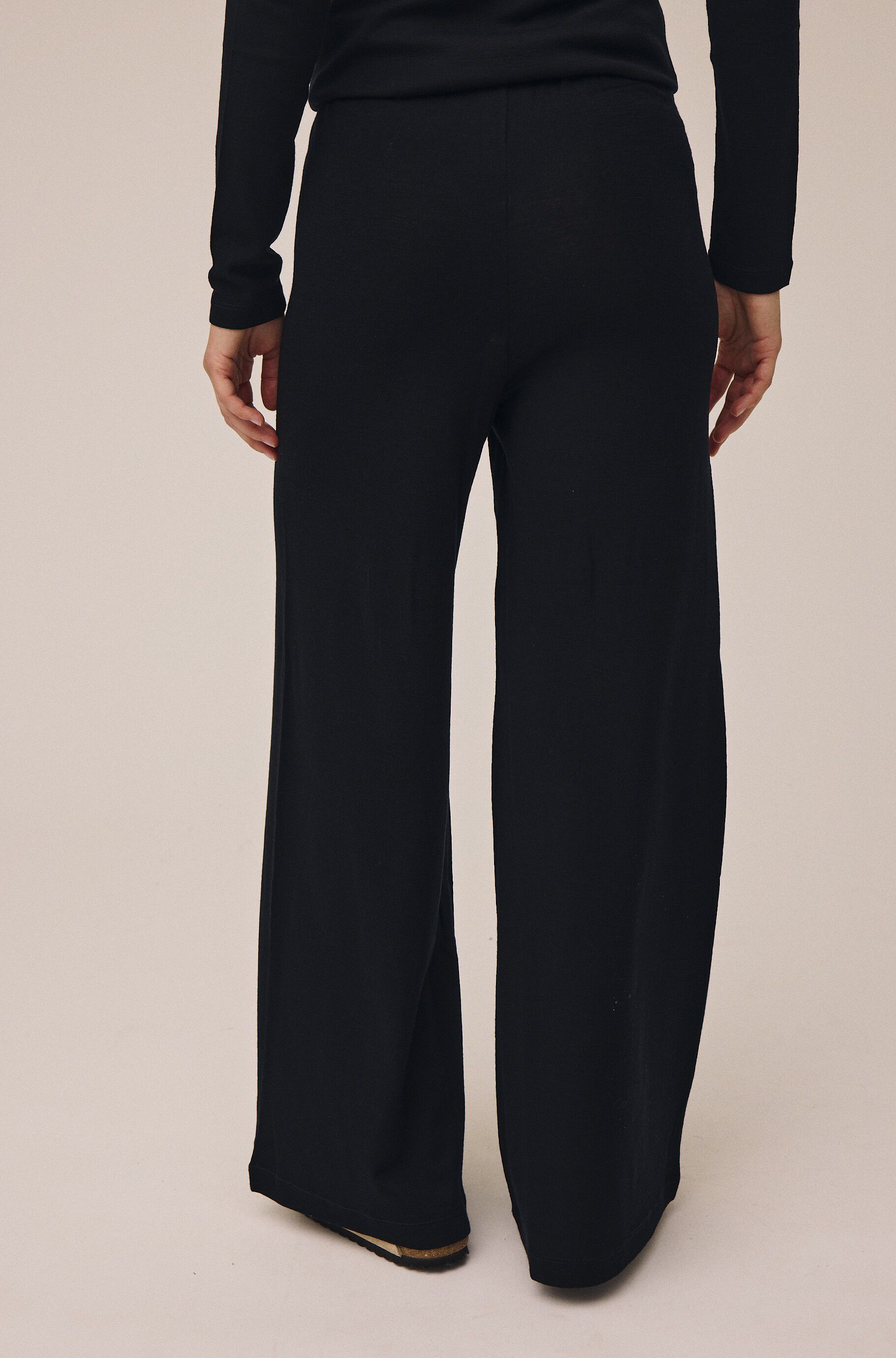 Celia 6 - 100% RWS Merino Wool
