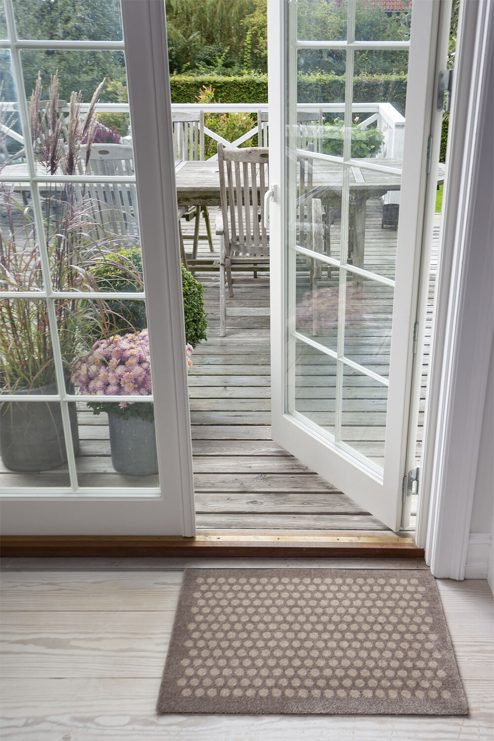 M&aring;tte/l&oslash;ber i polyamid 60x90 cm.