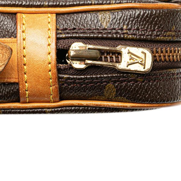 Louis Vuitton Pochette Marly Bandouliere