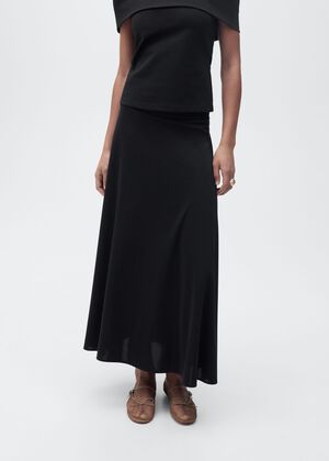 Flared knitted skirt