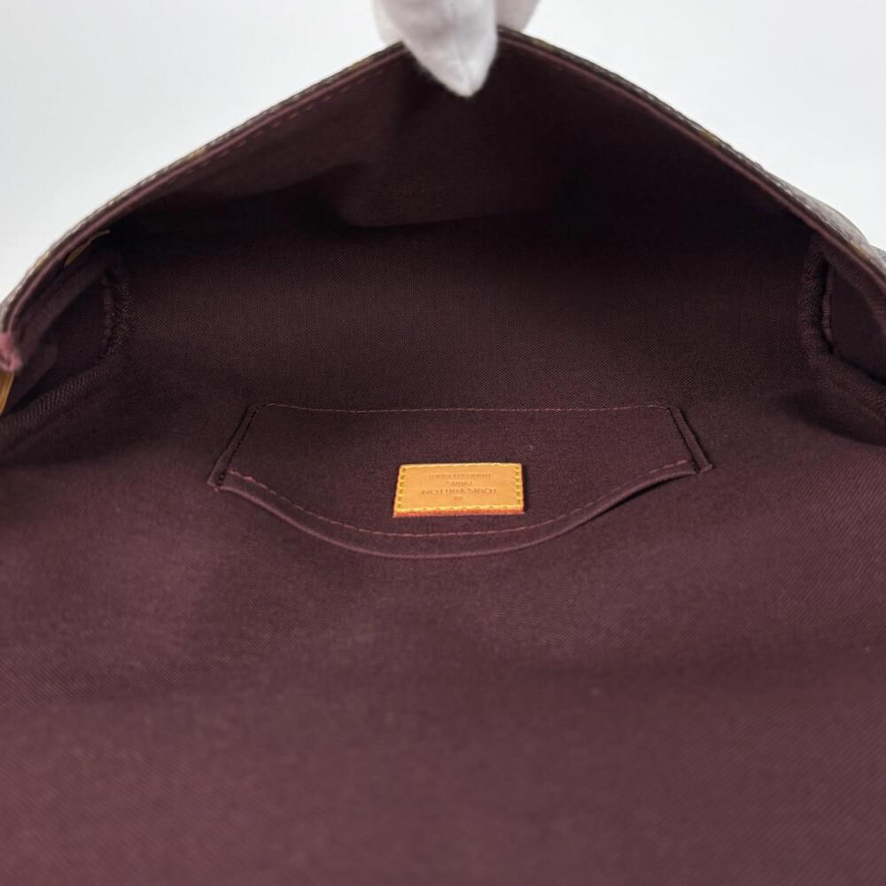 Louis Vuitton Favorite