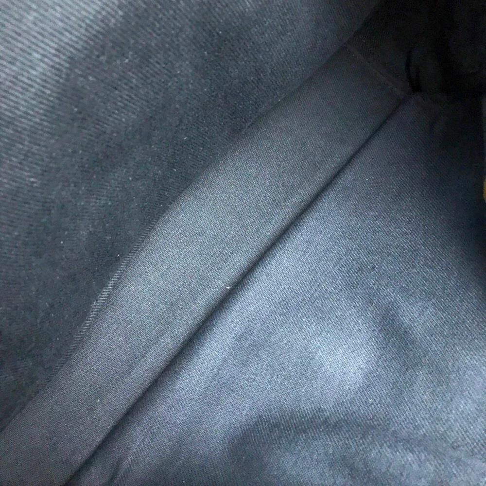 Yves Saint Laurent Shoulder Bag