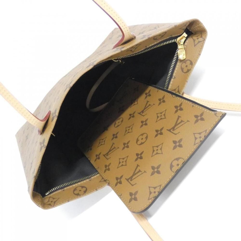 Louis Vuitton Tote
