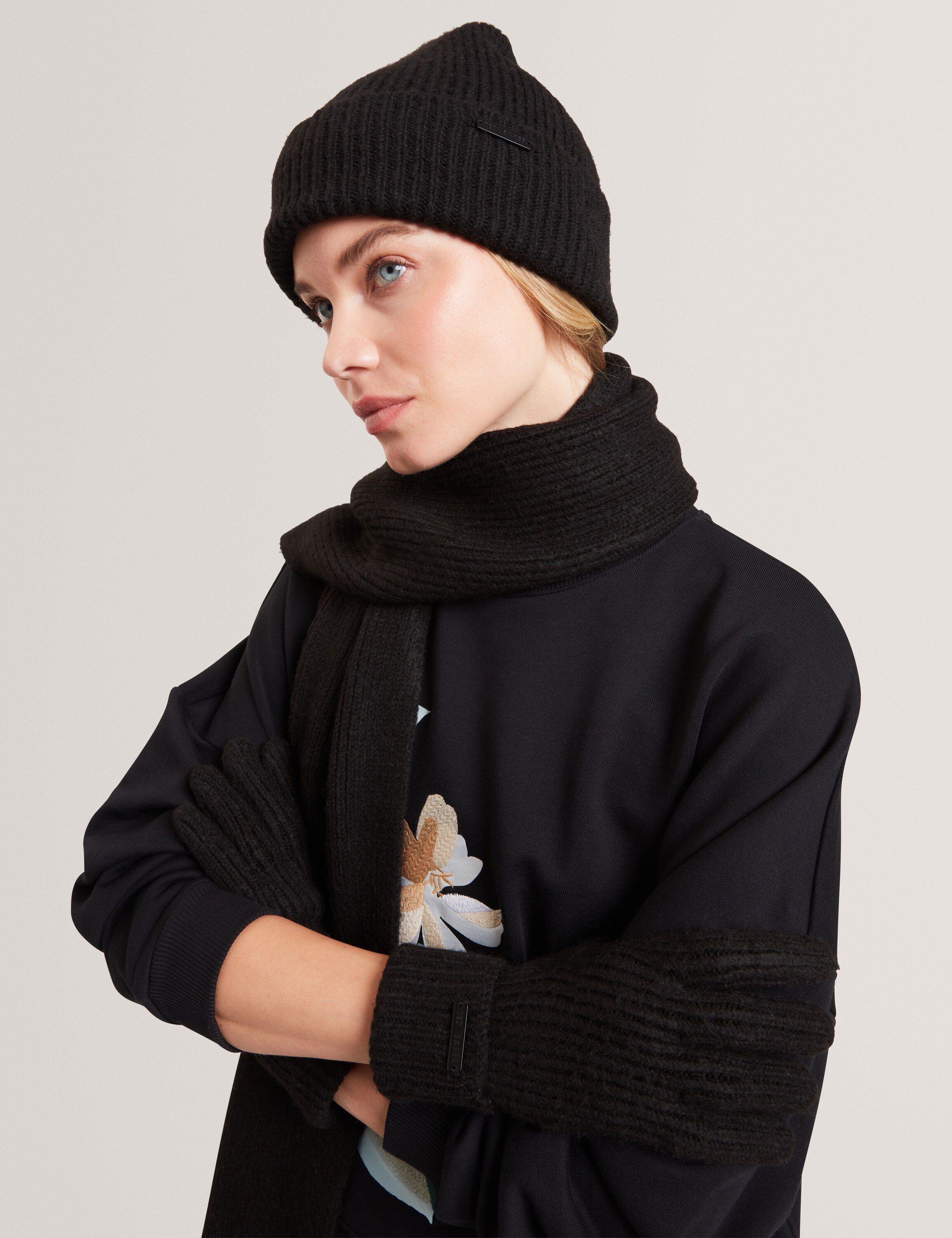 LIDIAAS Knitted Ribbed Beanie Hat