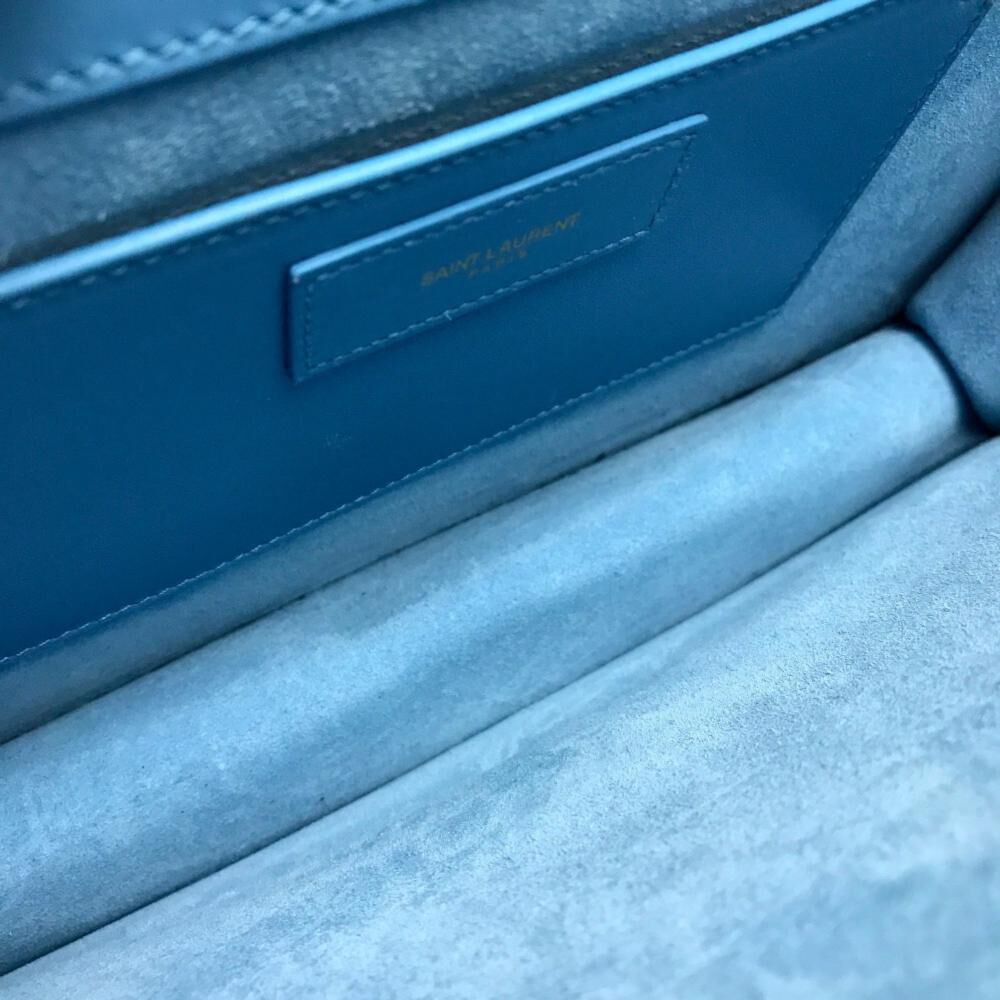 Yves Saint Laurent Shoulder Bag