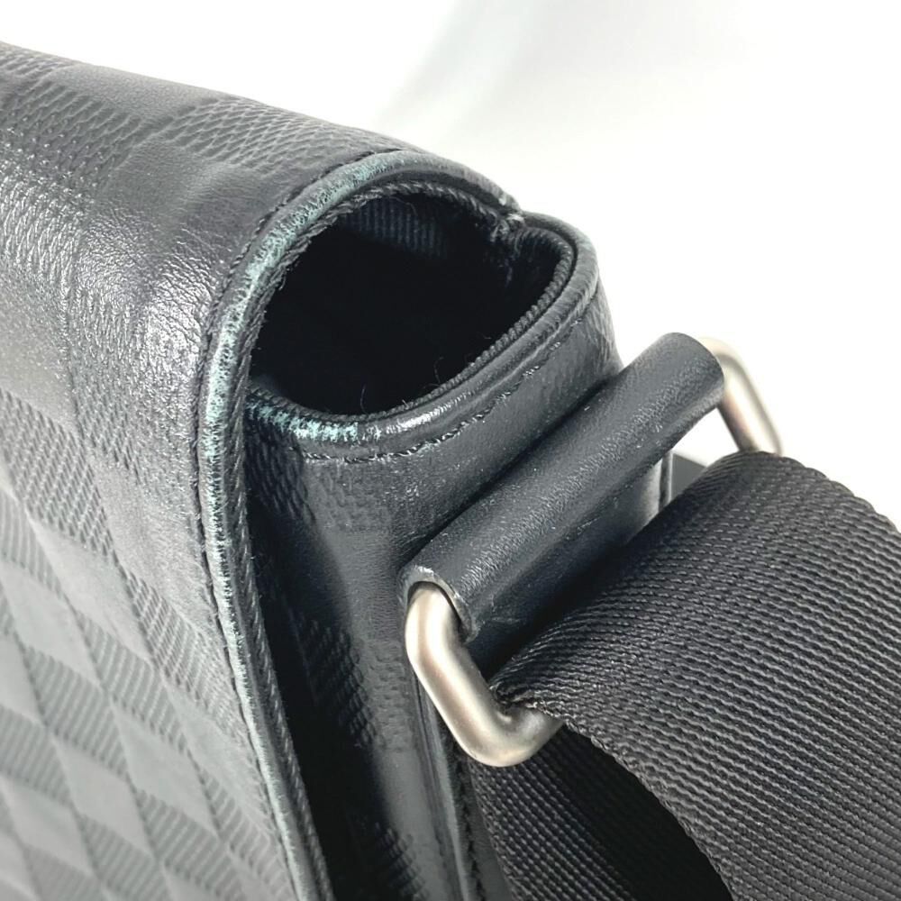 Louis Vuitton District