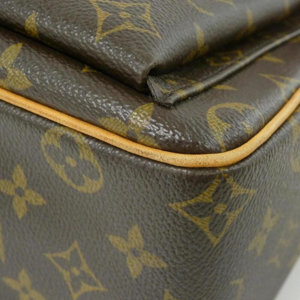 Louis Vuitton Shoulder Bags