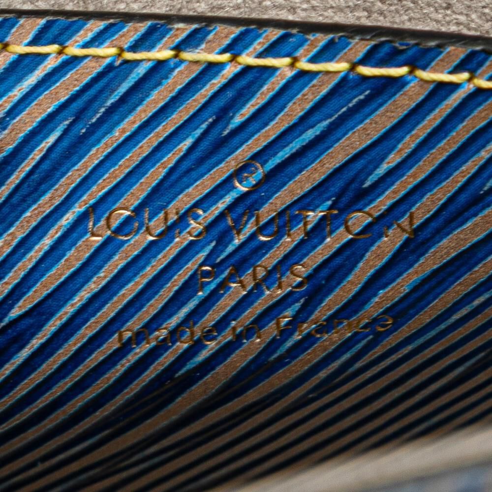 Louis Vuitton Shoulder Bags