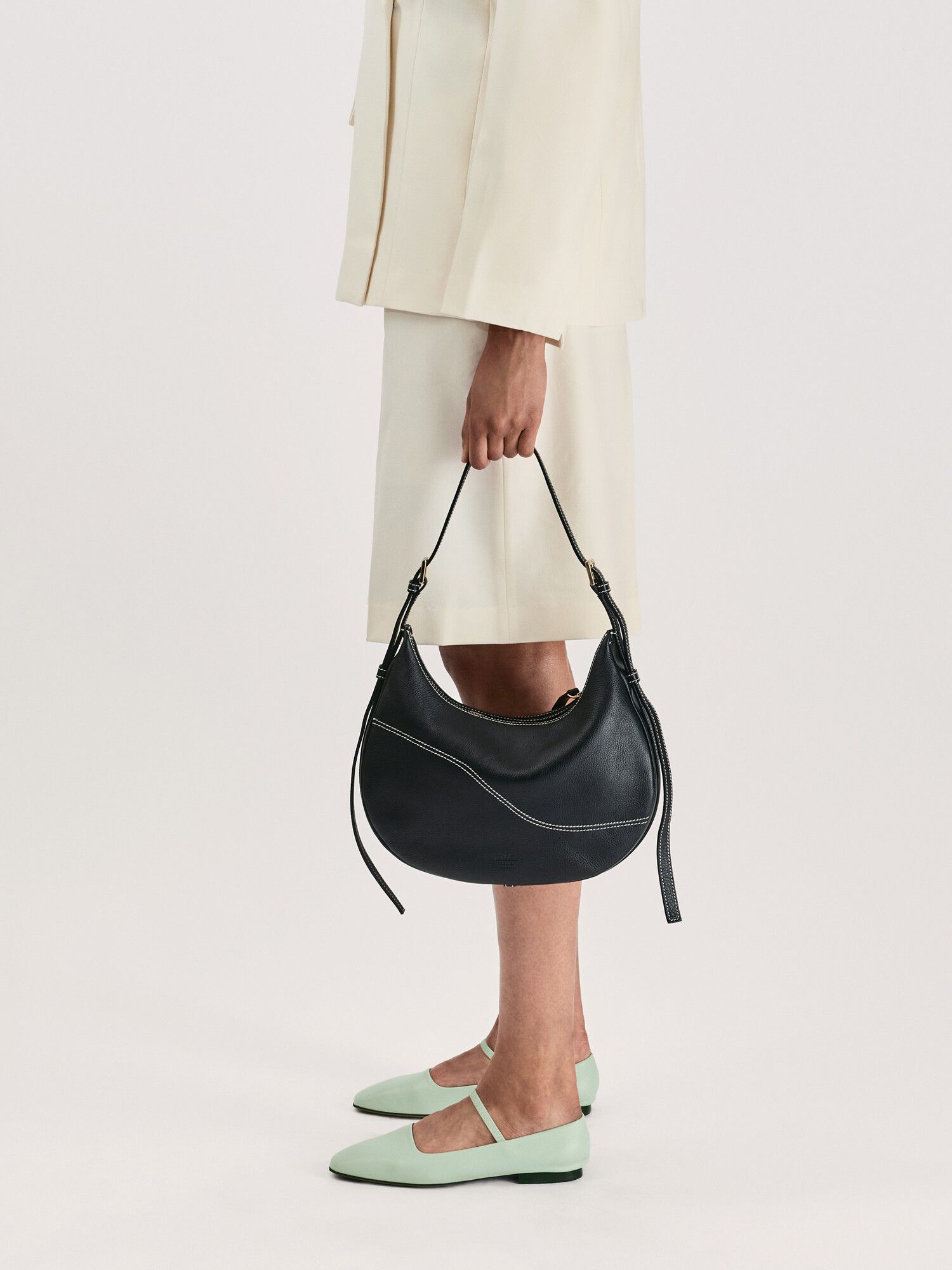 Liveri Black/Contrast Stitch Grained Calf