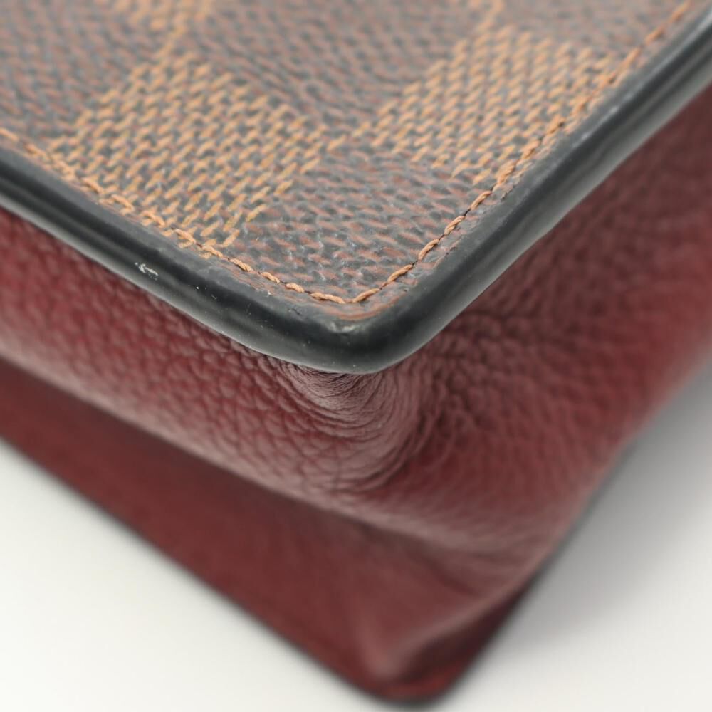 Louis Vuitton Shoulder Bags