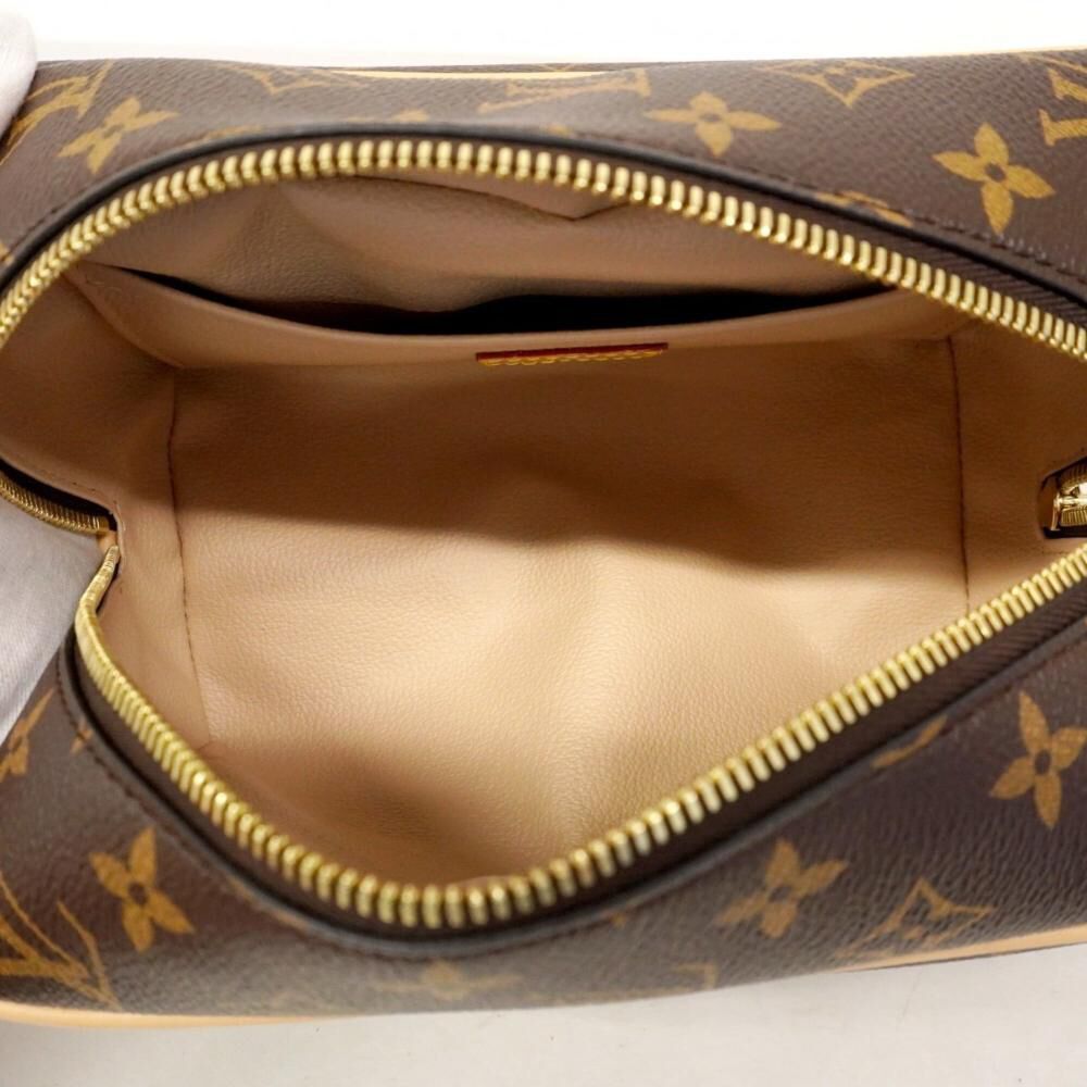 Louis Vuitton Clutch