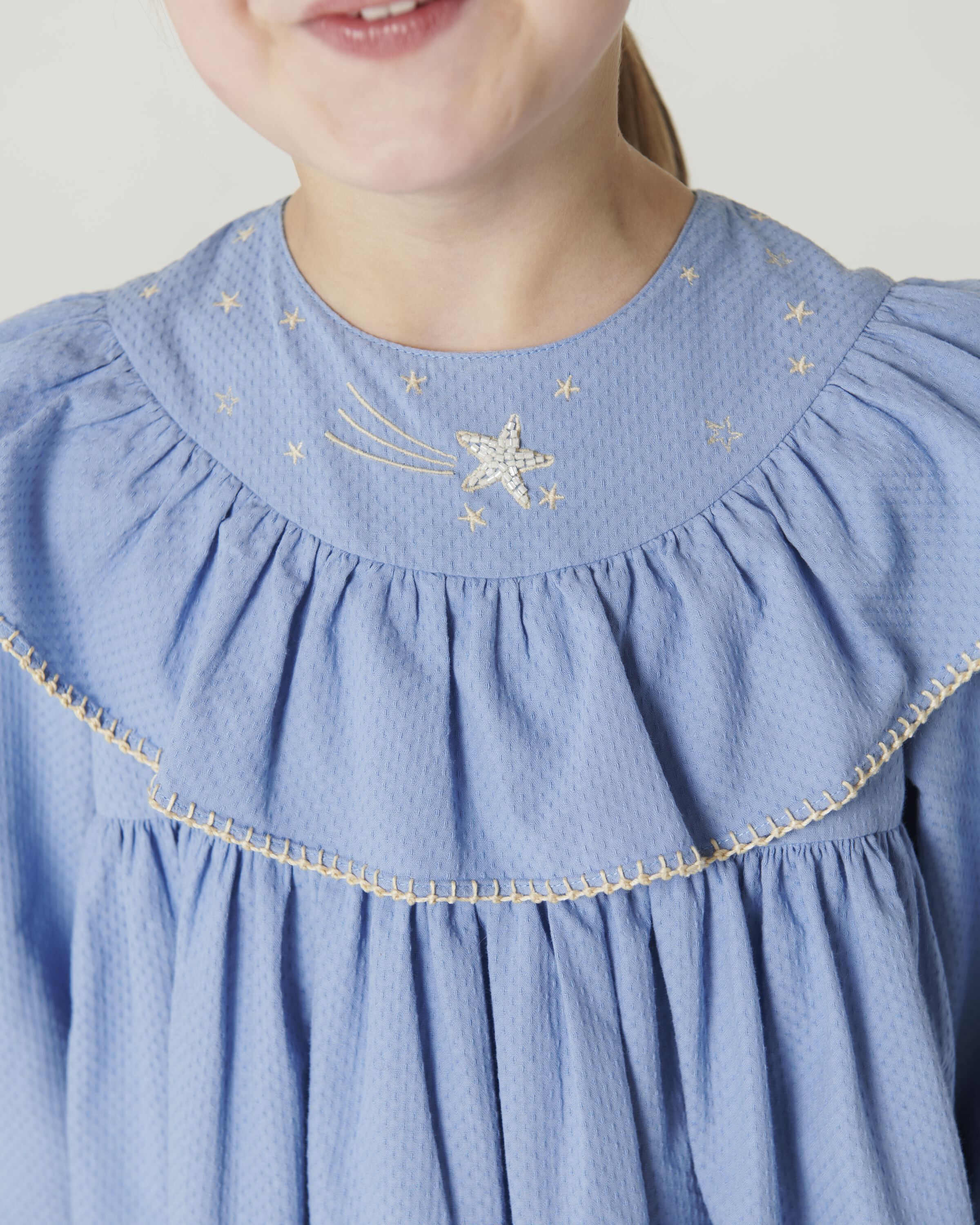 Dress w. Frill & Star Embroidery
