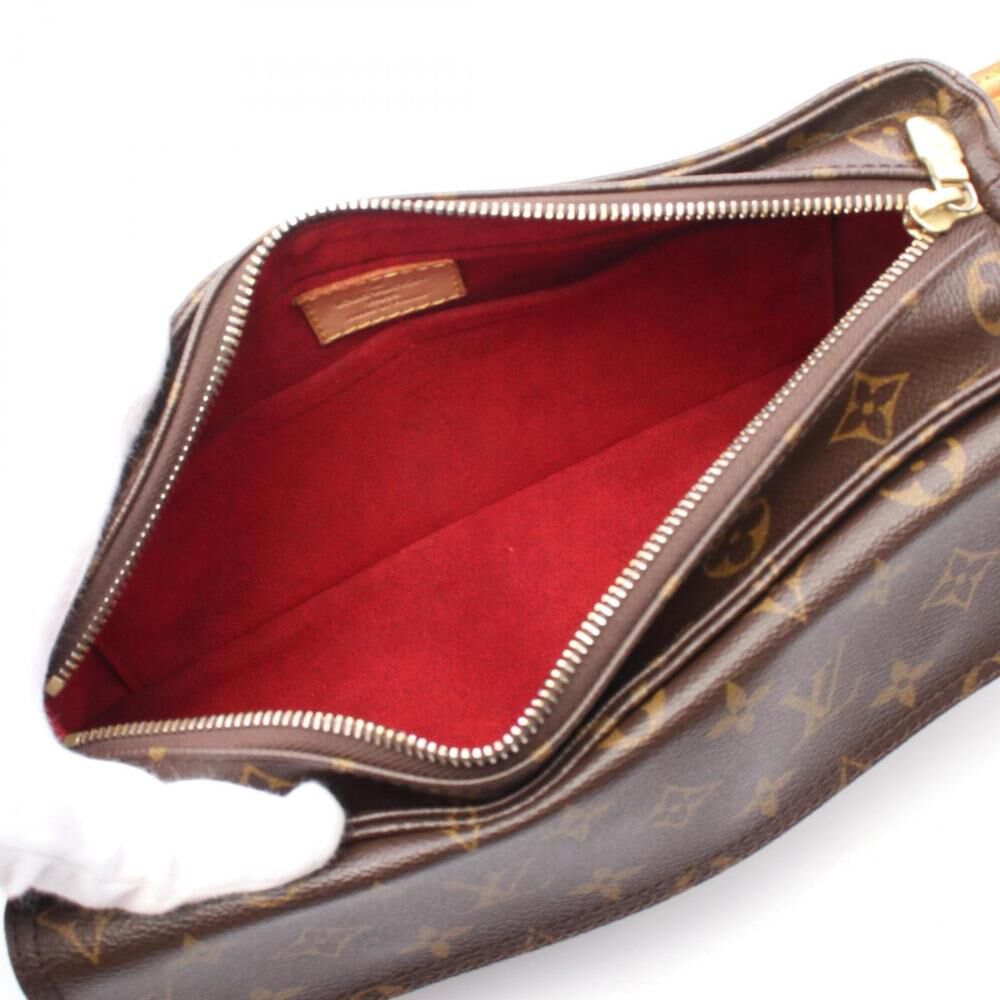 Louis Vuitton Shoulder Bags