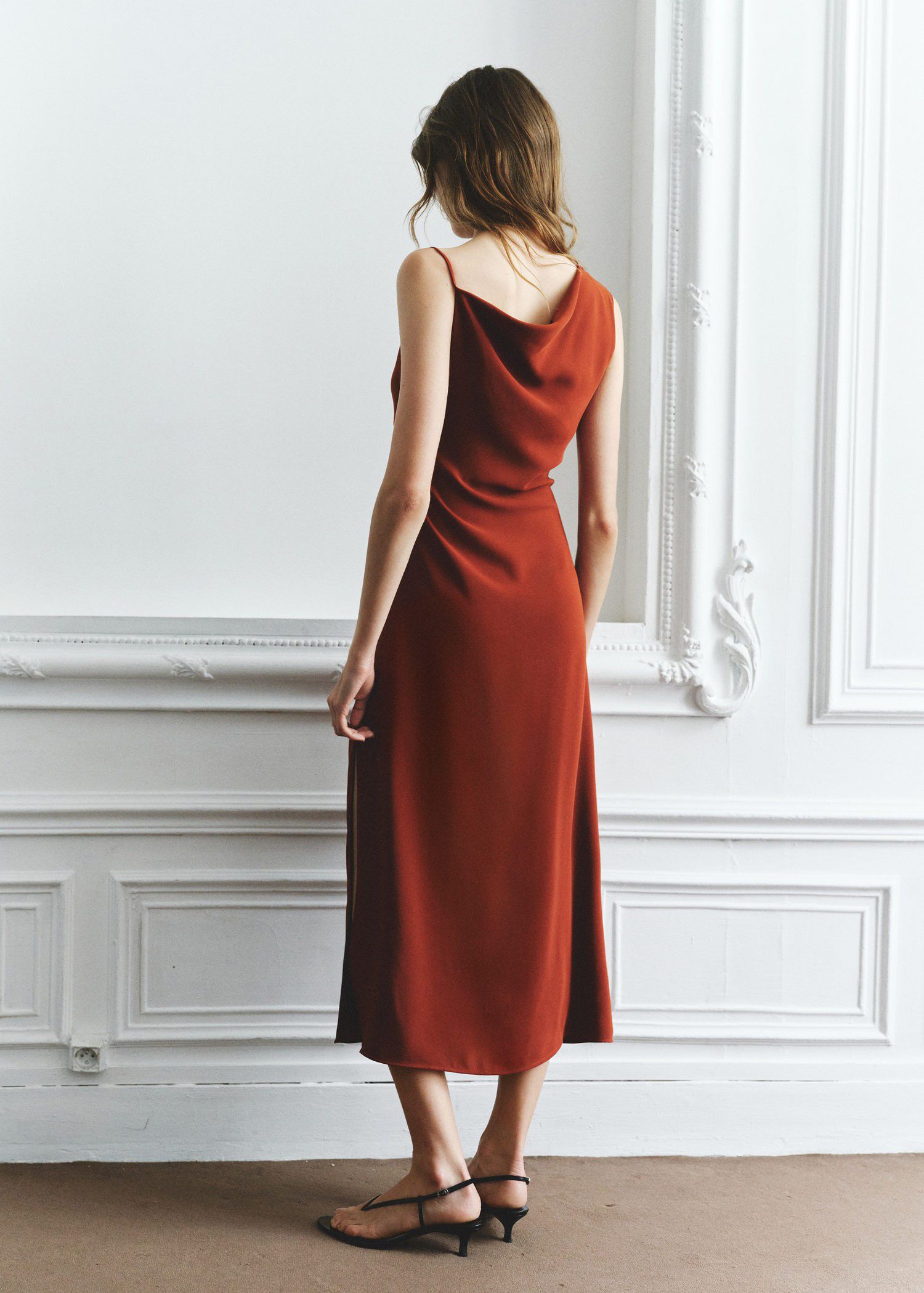 Midi-dress with gathered sides