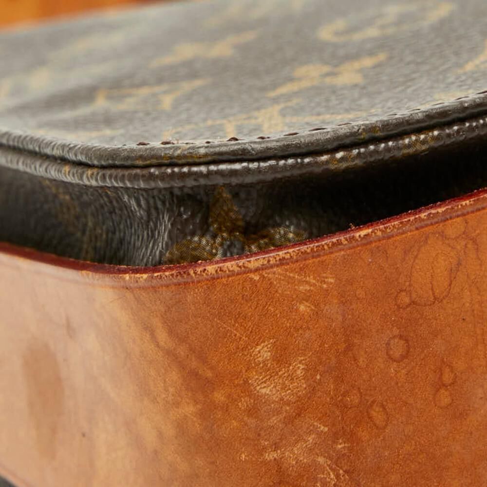 Louis Vuitton Cartouchiere