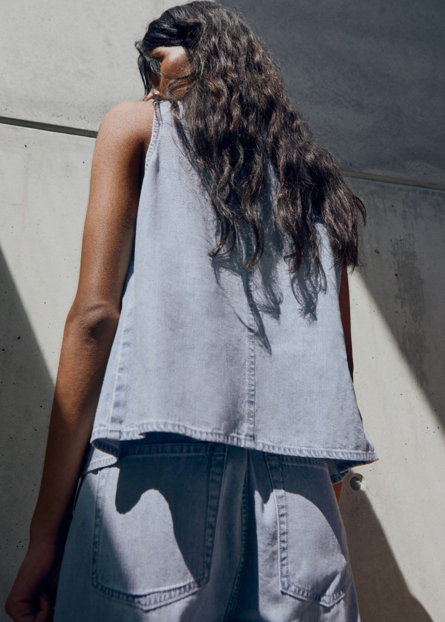 Buttoned denim gilet