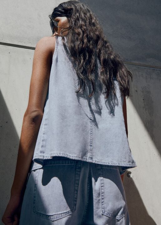 Buttoned denim gilet