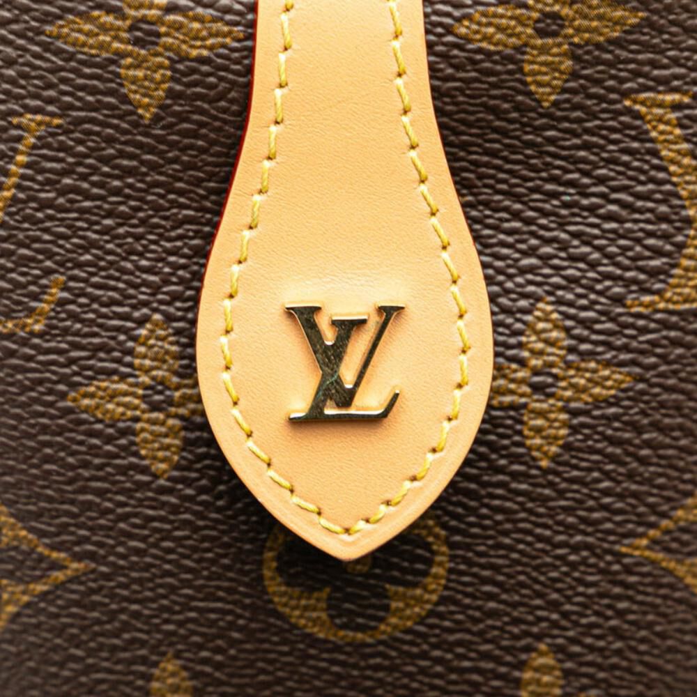 Louis Vuitton Shoulder Bags