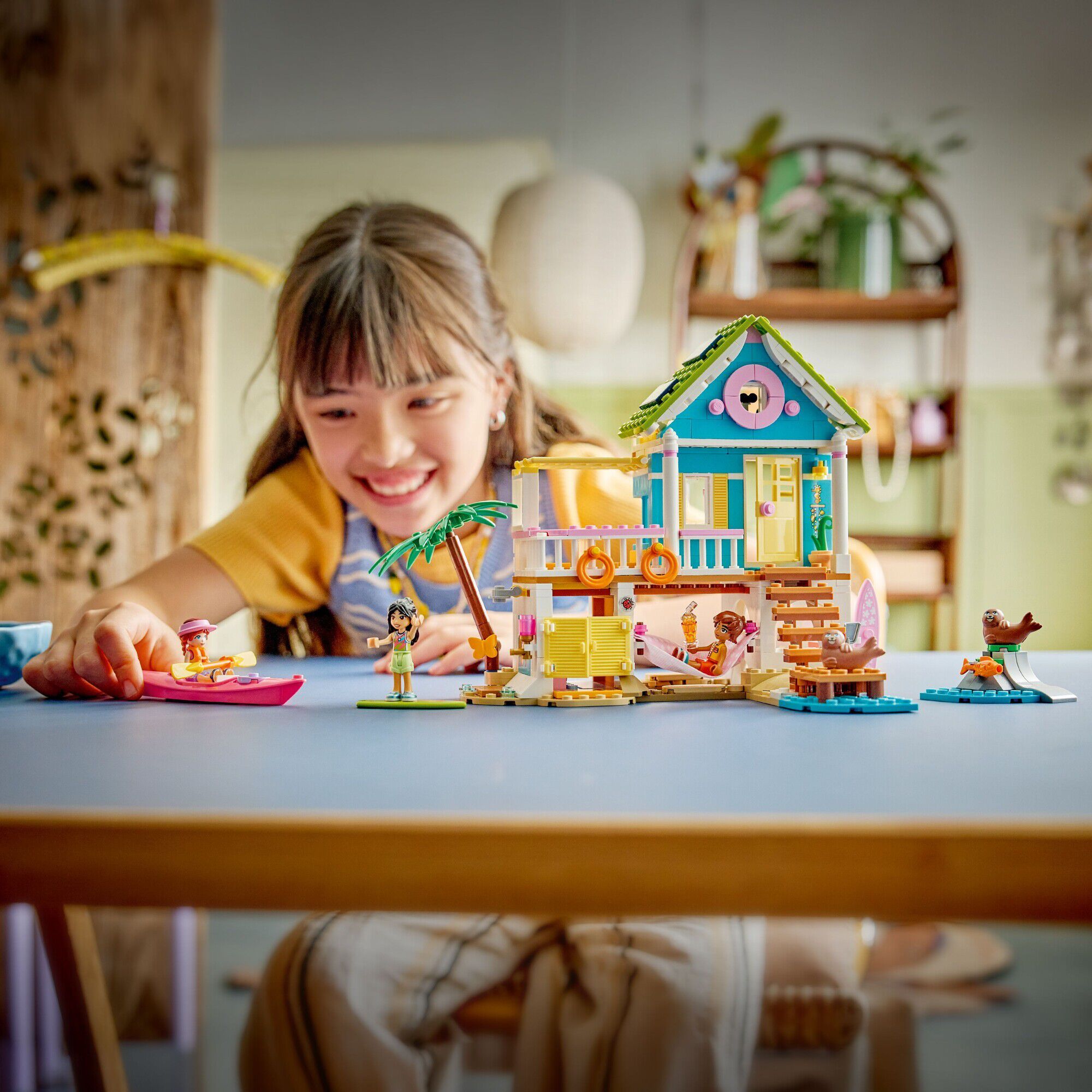 42699 Strandhus med s&aelig;ler