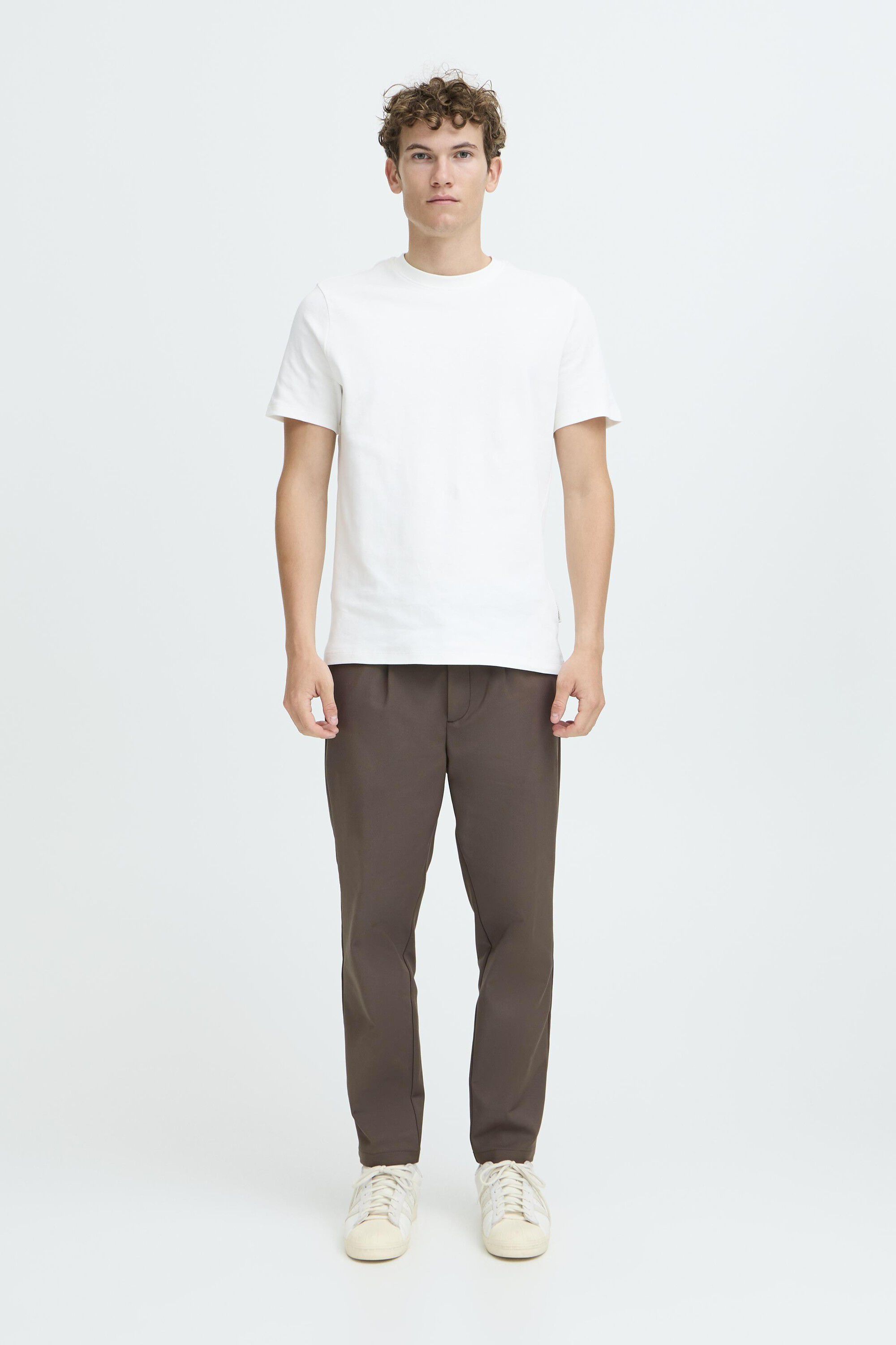 CFMARC performance pants with pleat