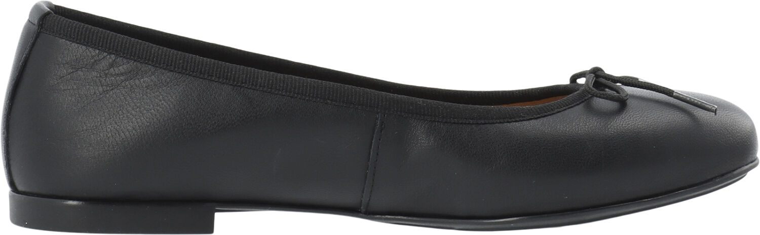 CASELVIRA Ballerina Metallic Leather