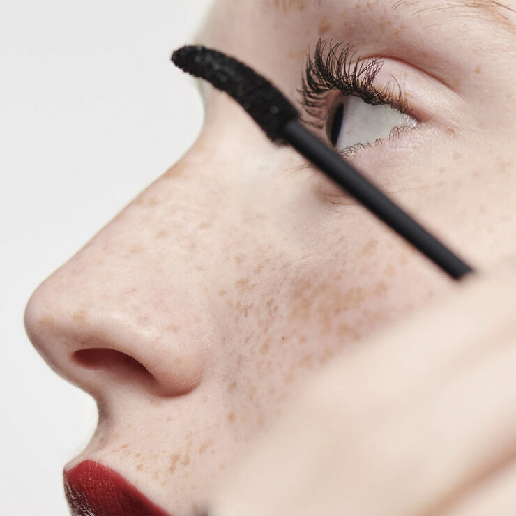 High Impact Zero Gravity Mascara