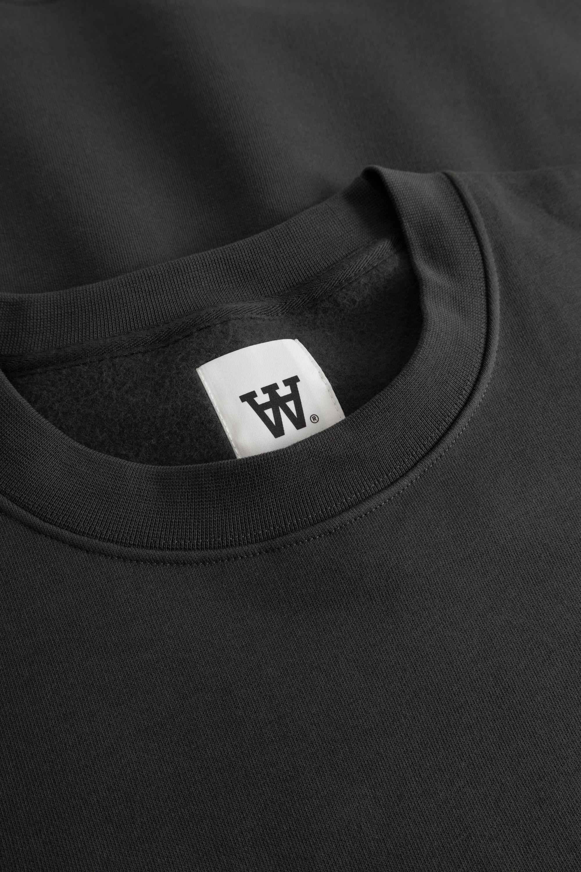 WWJames ghost crew neck 25080