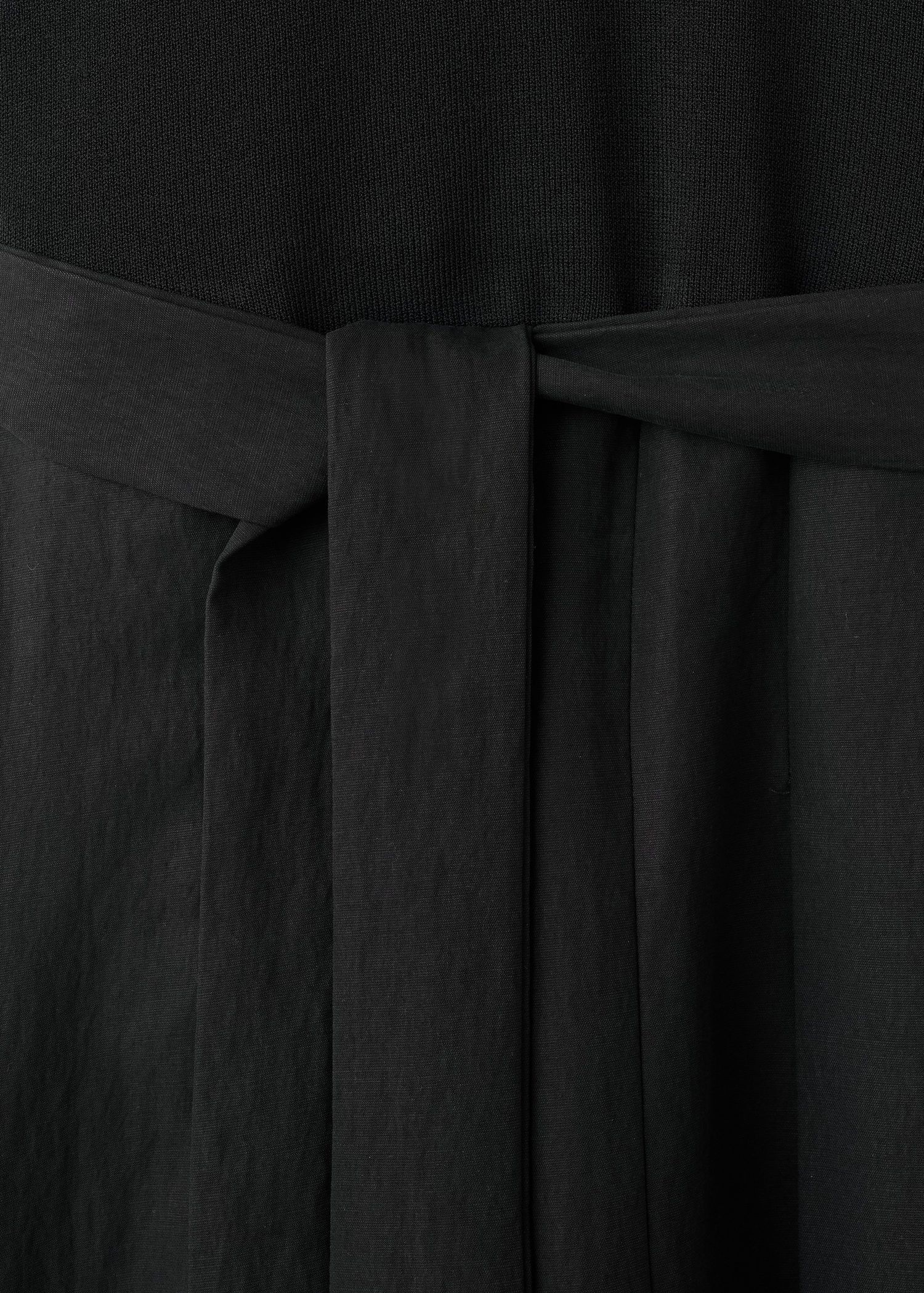 Combined woven dress with belt