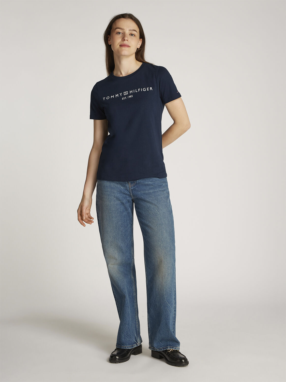 REG CORP LOGO C-NK SS