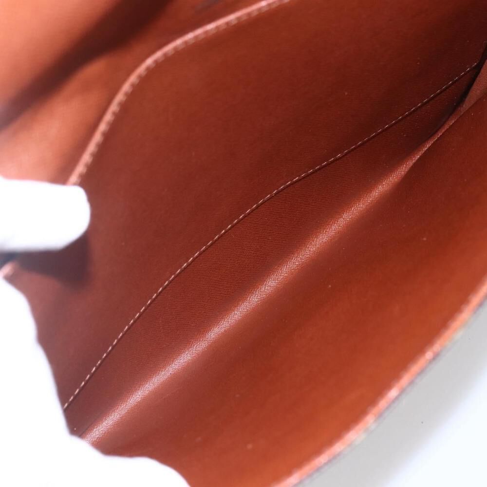 Louis Vuitton Clutch