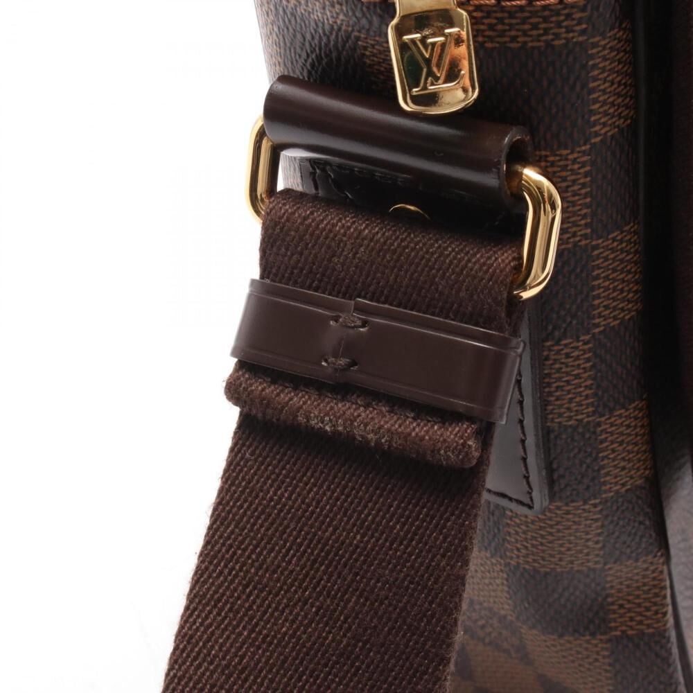 Louis Vuitton Shoulder Bags