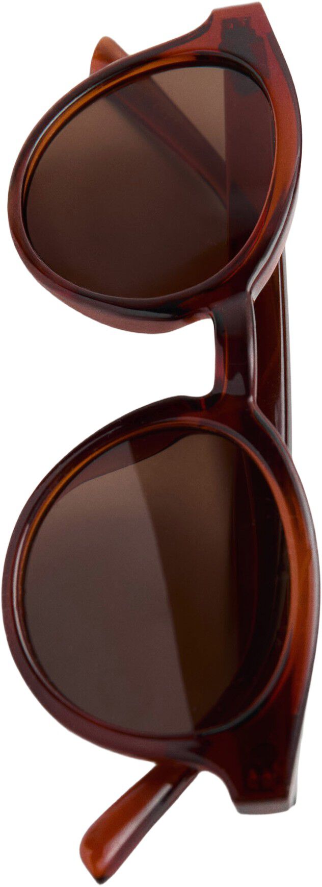 Round-framed sunglasses