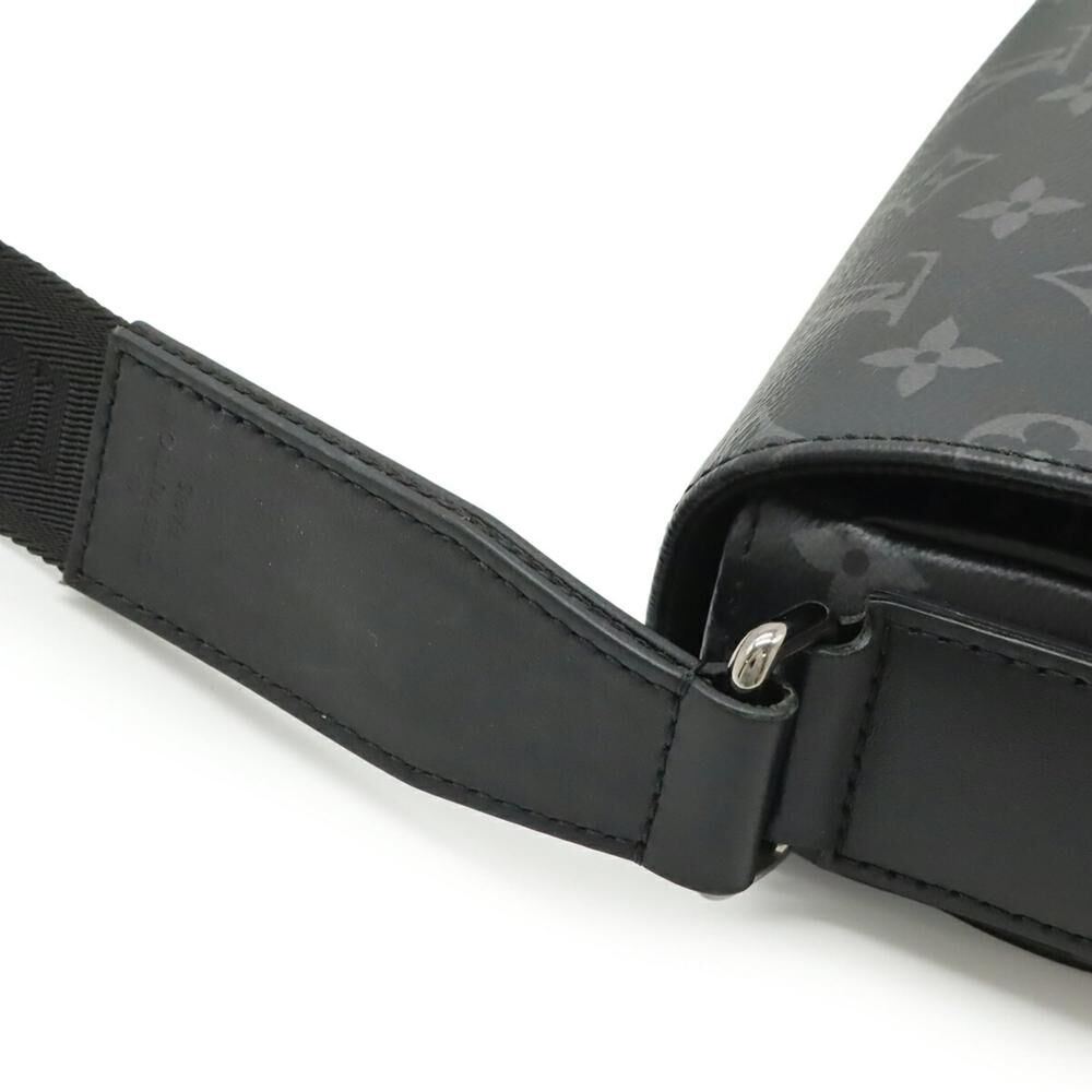 Louis Vuitton District