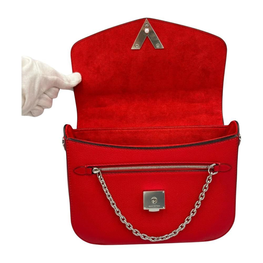 Louis Vuitton Shoulder Bags