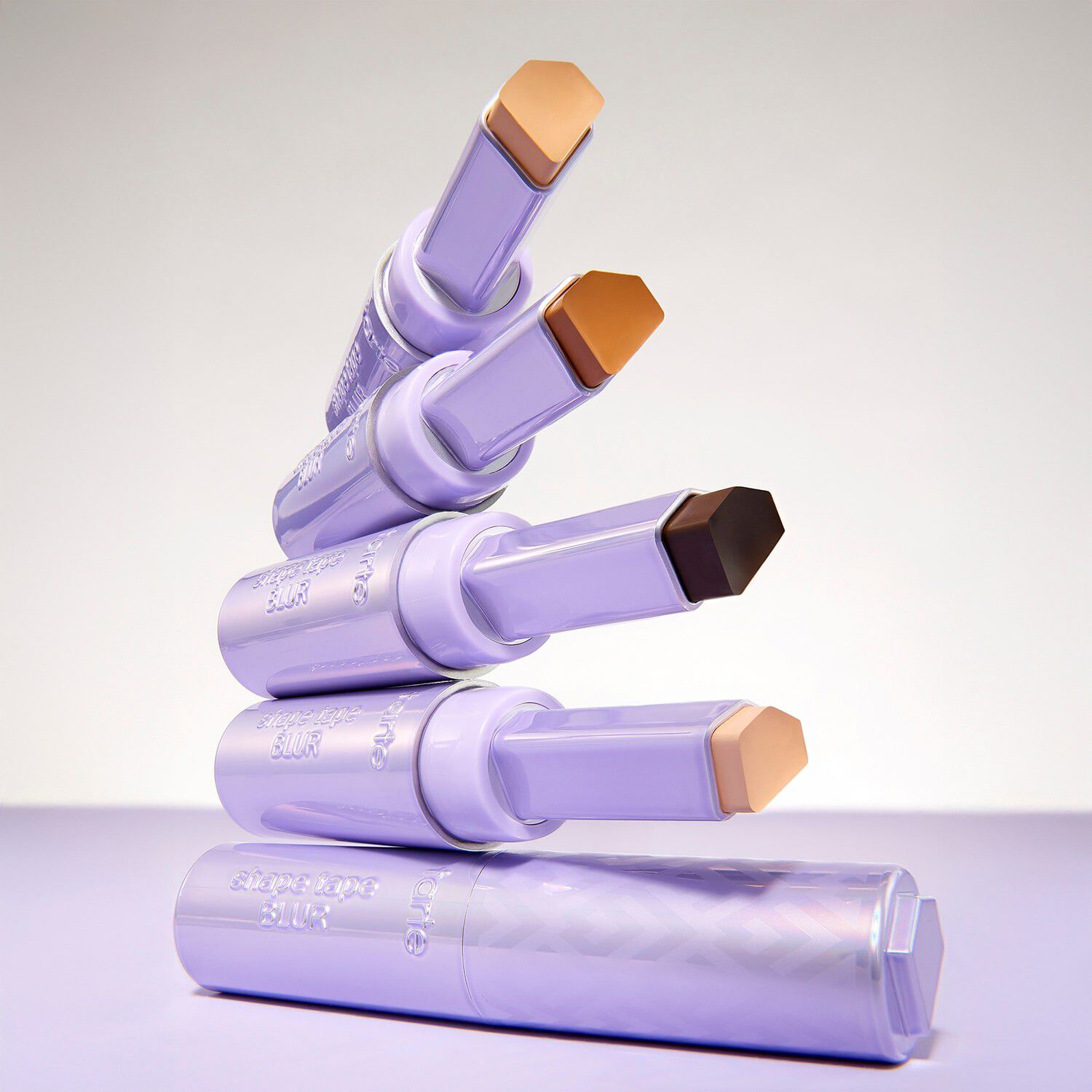 Shape Tape Blur Concealer Stick - Concealerstick med blurrad effekt