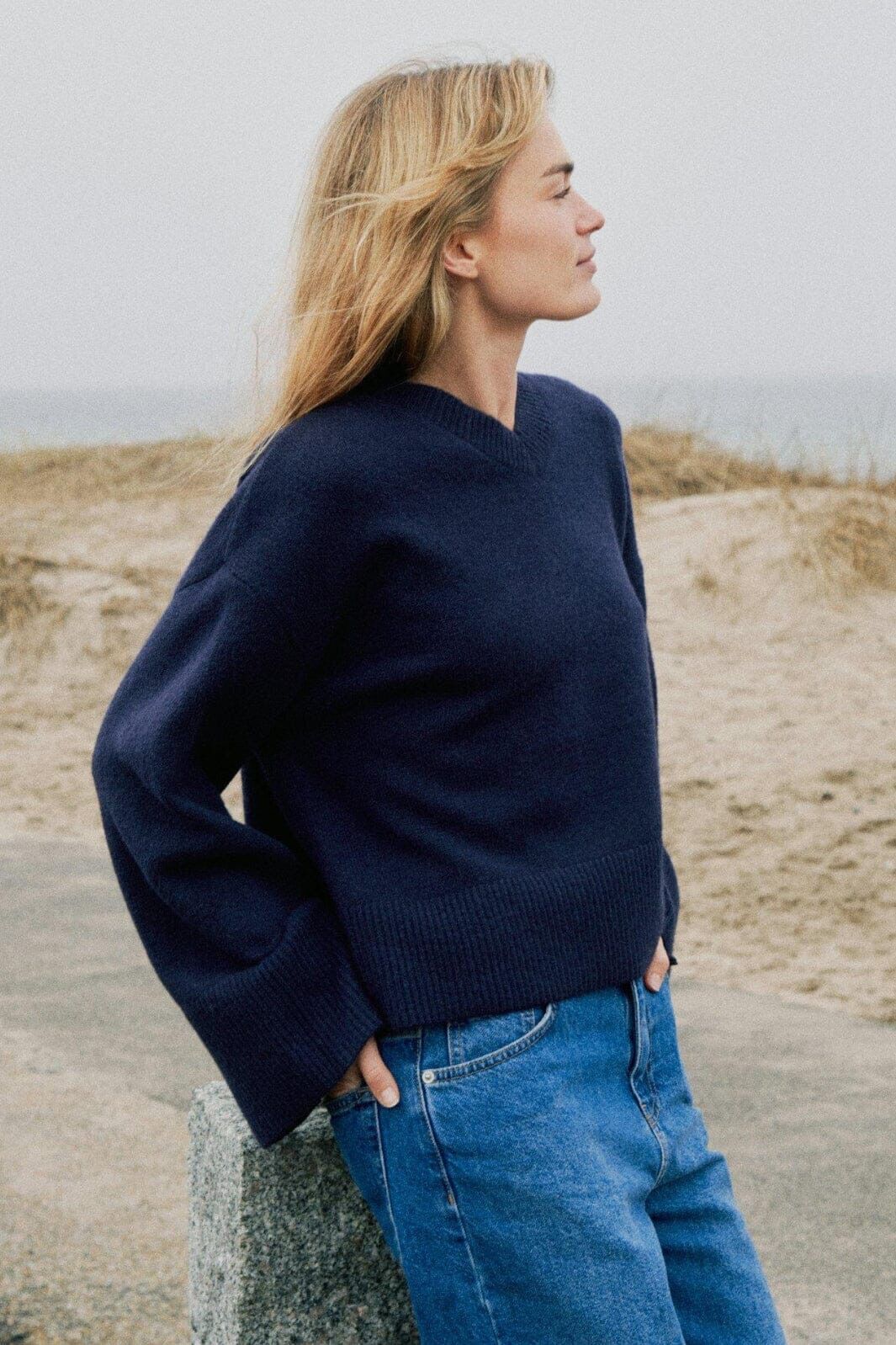 Neo Noir Dova Knit Blouse - Navy | 899.00 SEK | Magasin.se