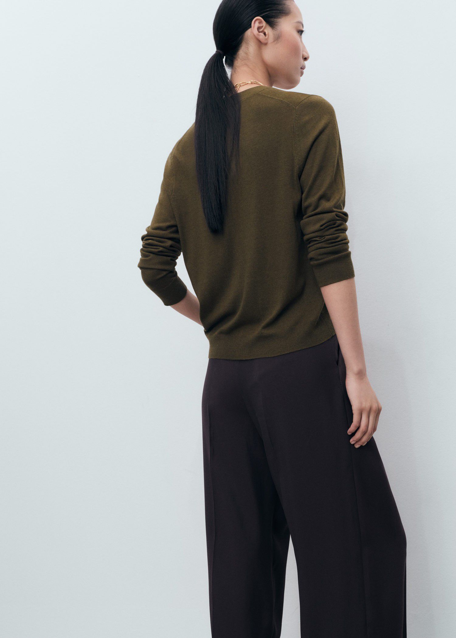 V-neck knitted cardigan