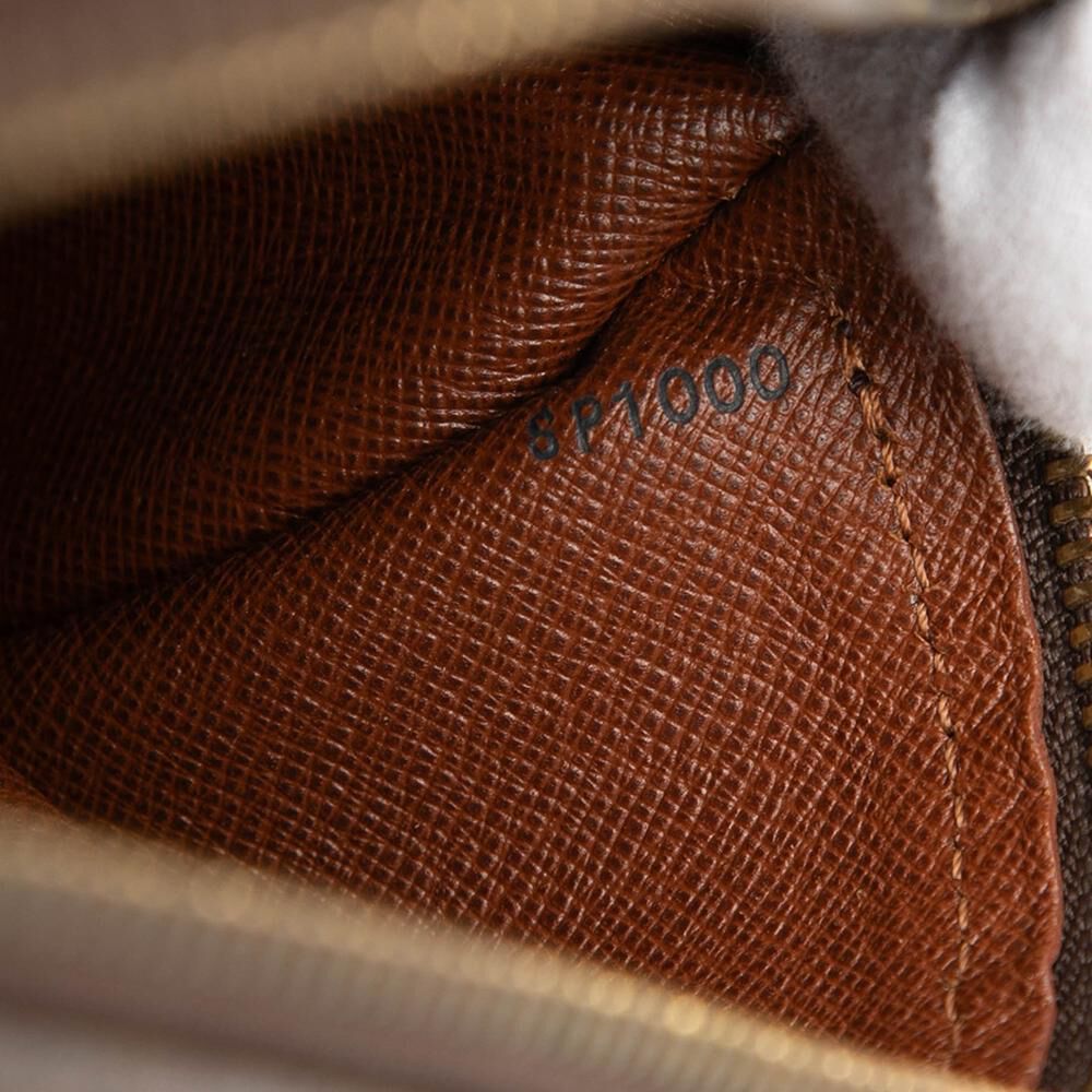 Louis Vuitton Papillon