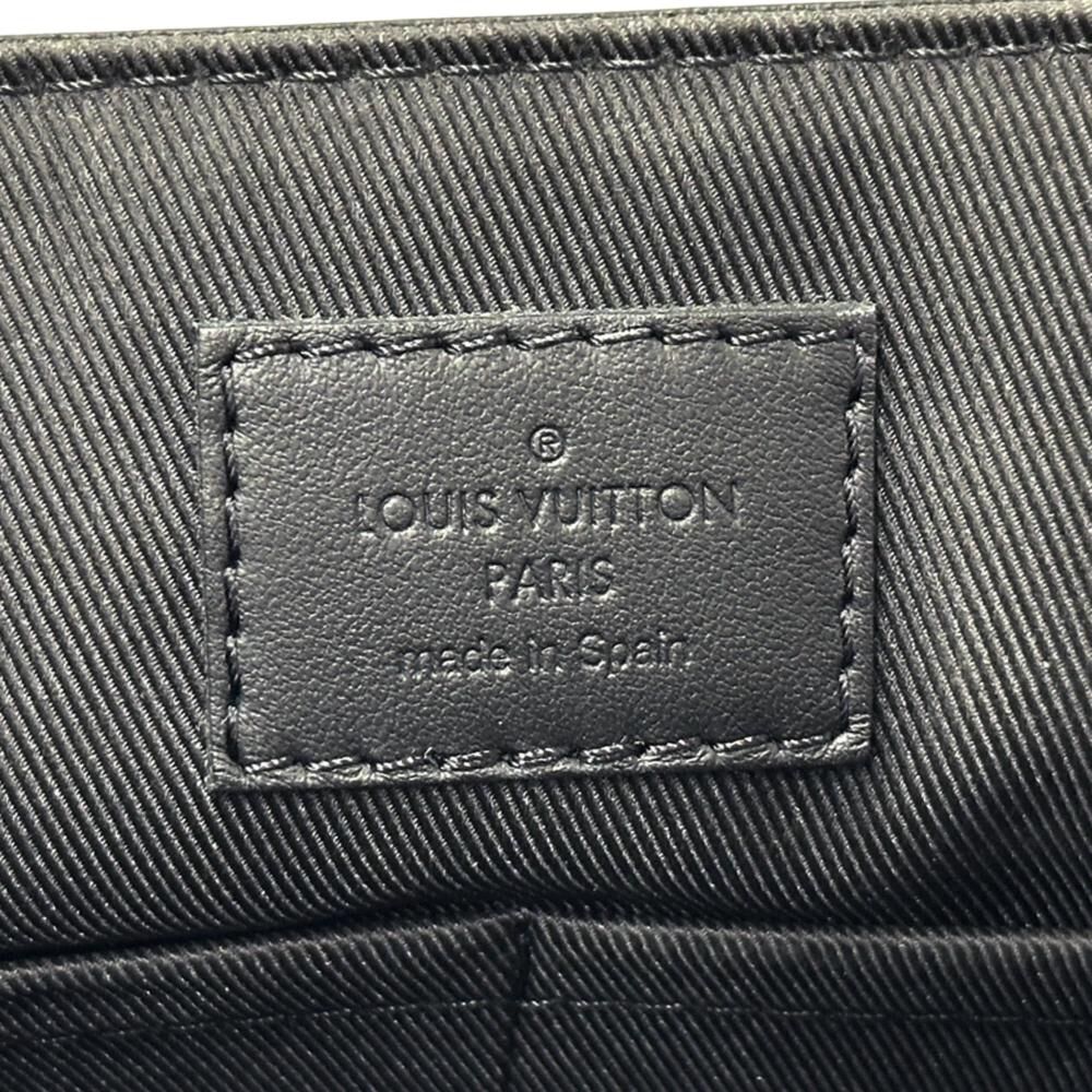 Louis Vuitton Shoulder Bags