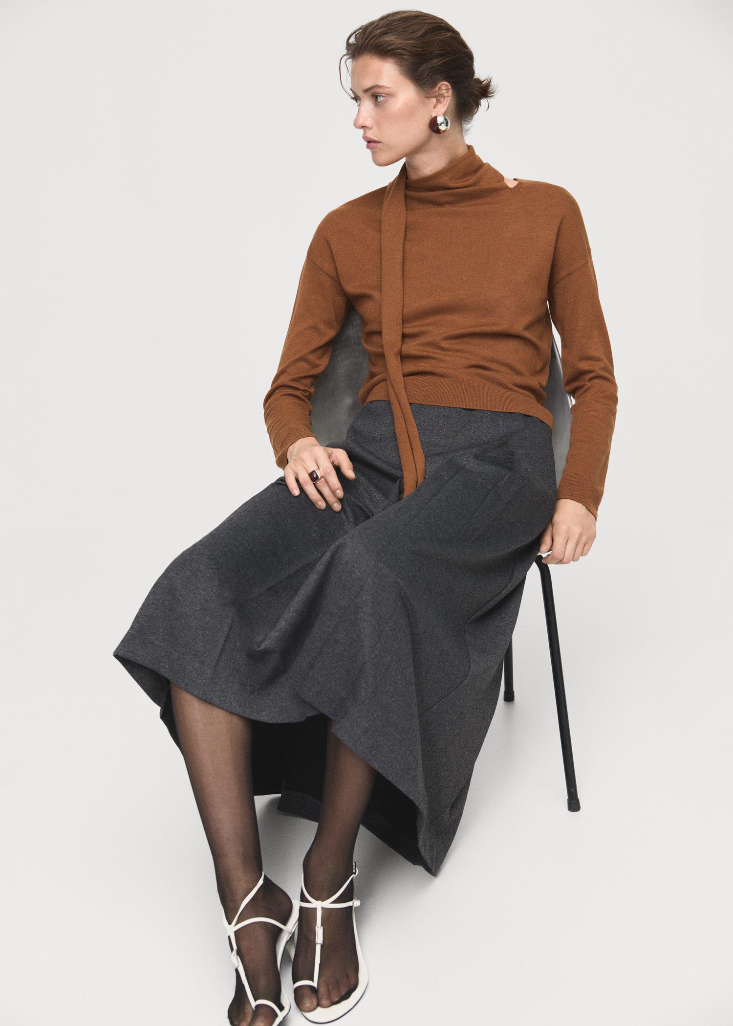 Fine-knit sweater with scarf