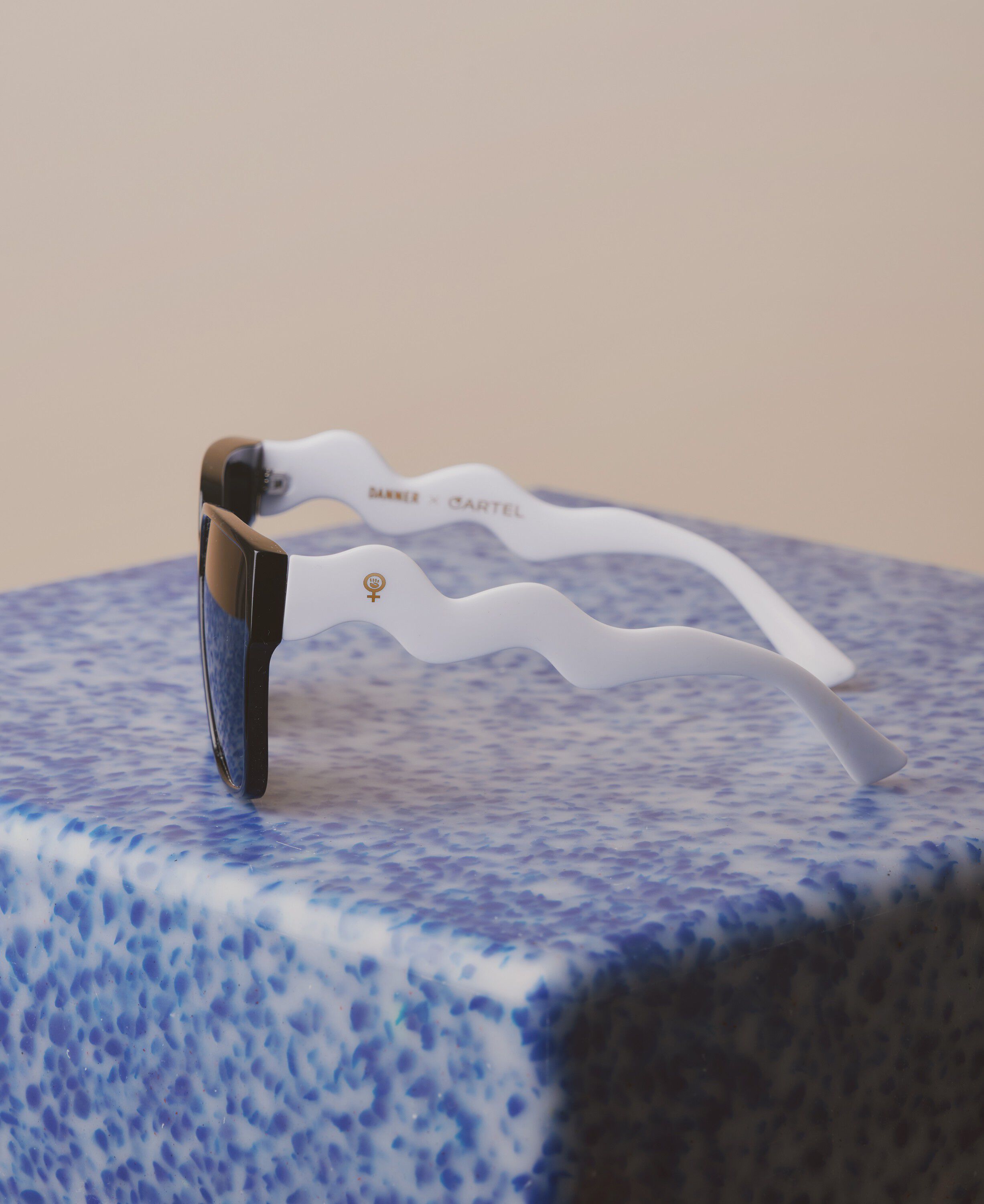 Danner x Cartel Square Sunnies - Nero/Shell